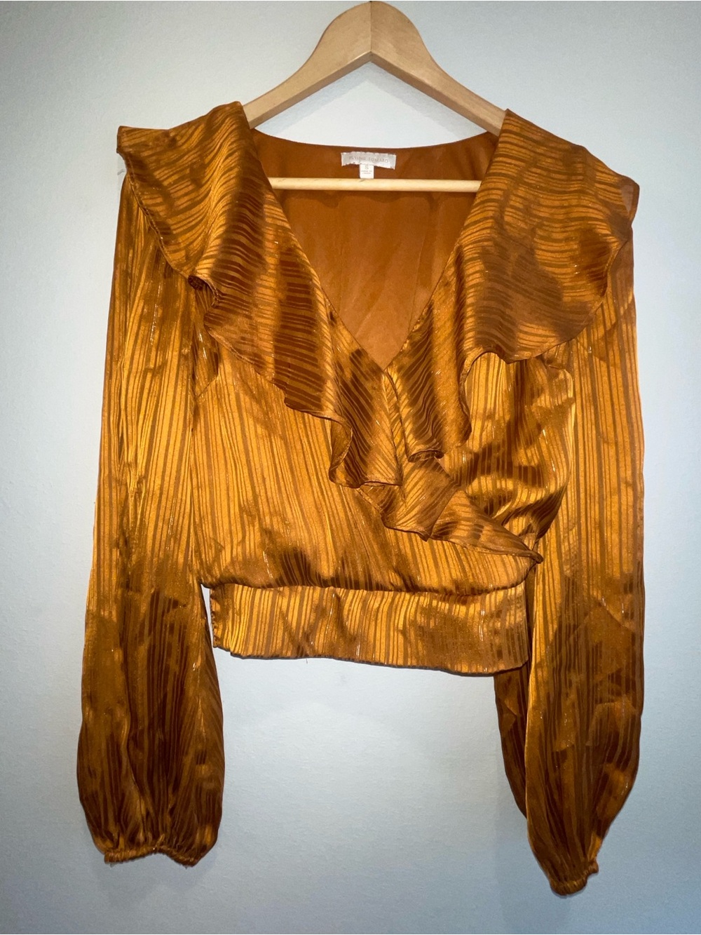 Flying Tomato Liquid Gold Plisse Ruffle Wrap Top Metallic Holiday Party Blouse S